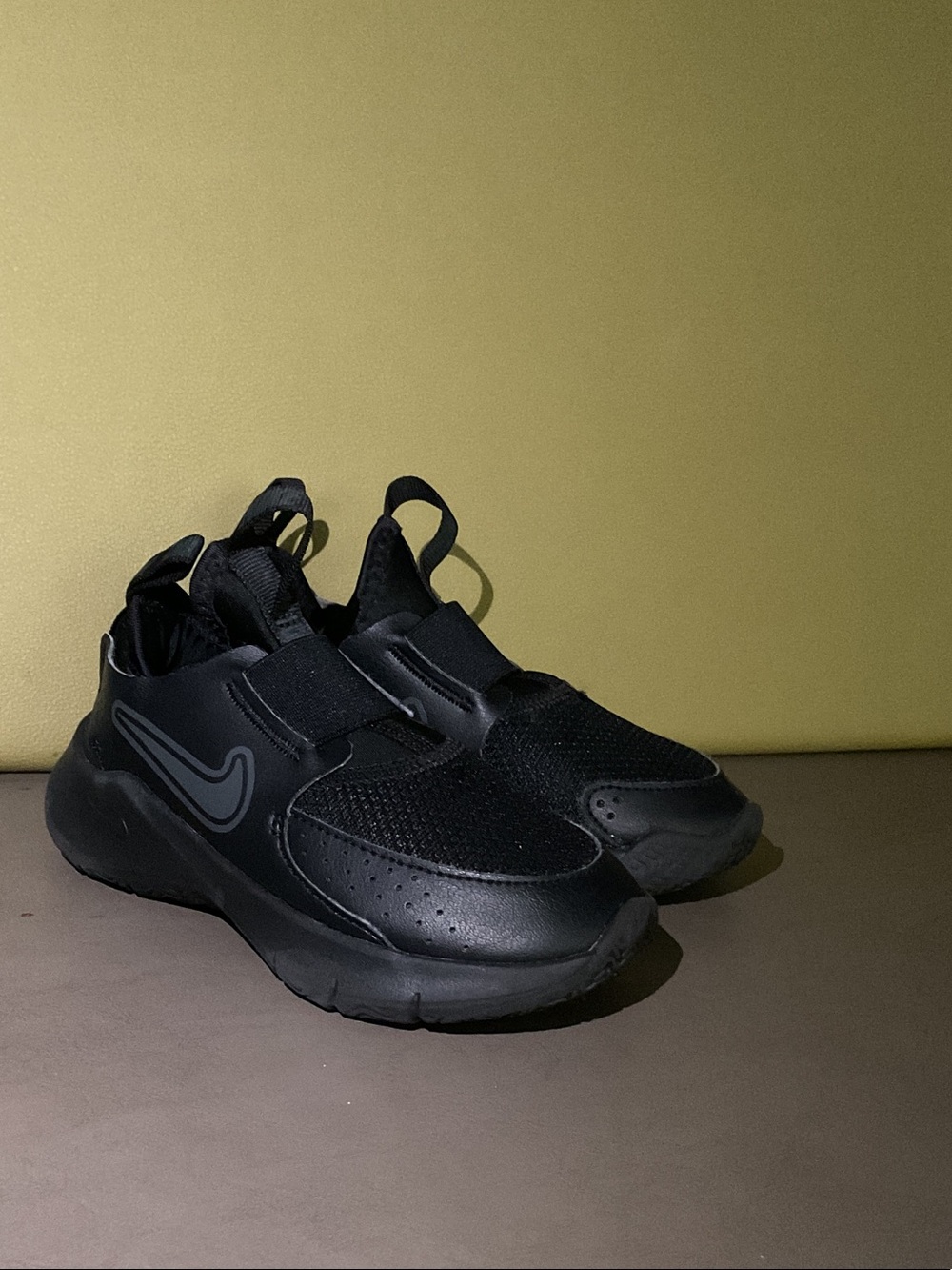 Nike Flex Runner shoes SZ 11